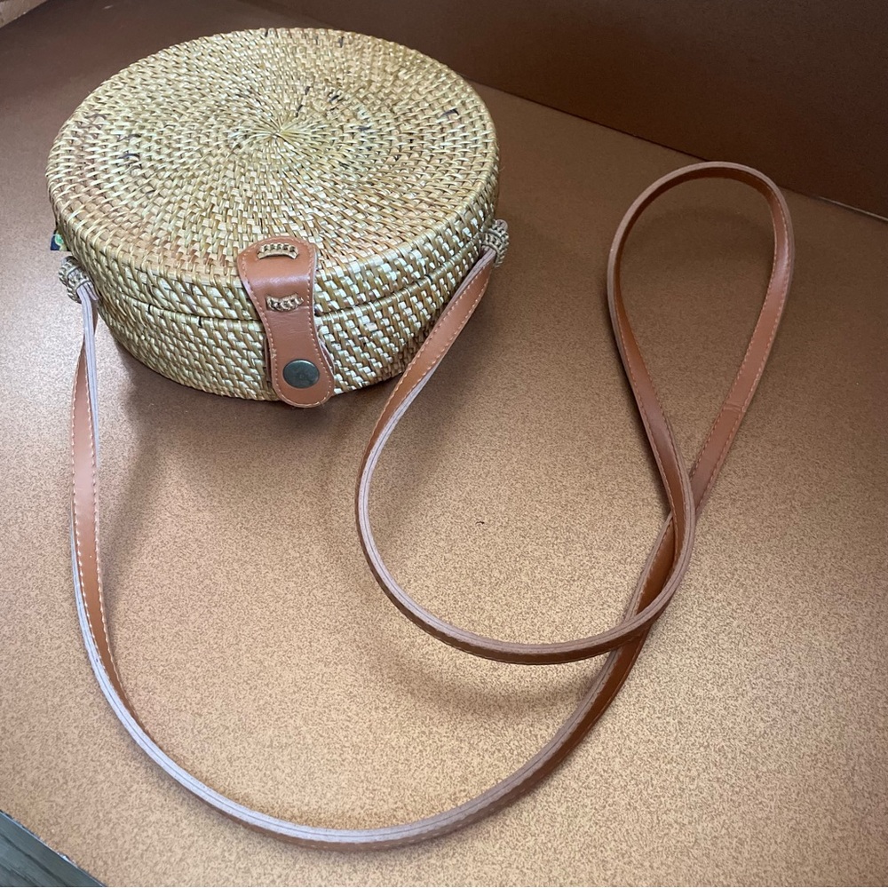 Handbag Round Rattan with Shoulder strap with cotton lining